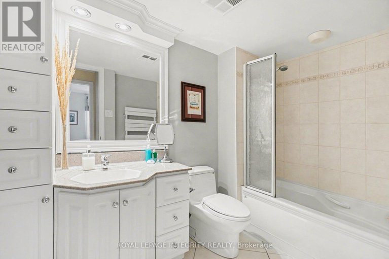 29619468/30-100-hillside-drive/viscount-alexander-park/ottawa/ontario/K1K4J4_28