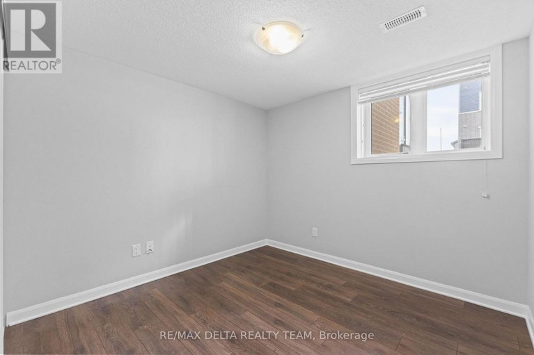 29442240/a-706-amberwing-private/avalon-west/ottawa/ontario/K4A5H5_37