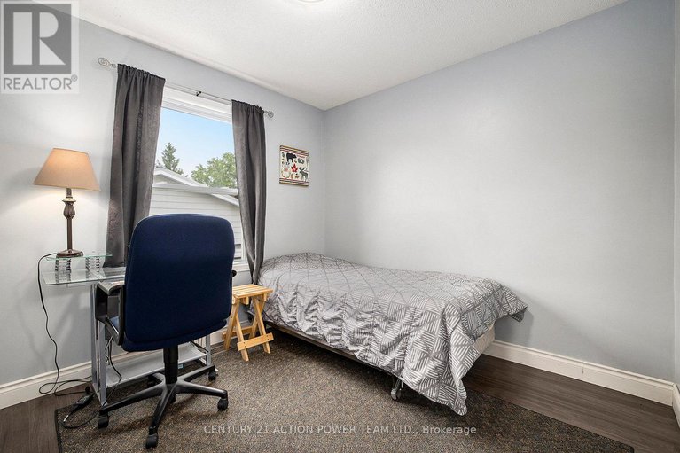 28389269/1829-cloverlawn-crescent/beacon-hill-south/ottawa/ontario/K1J6V6_22