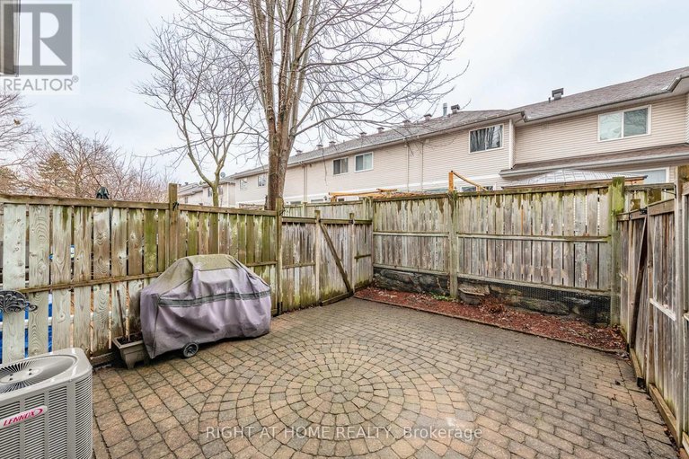 29599852/212-rutgers-private/central-park/ottawa/ontario/K2C4G7_34