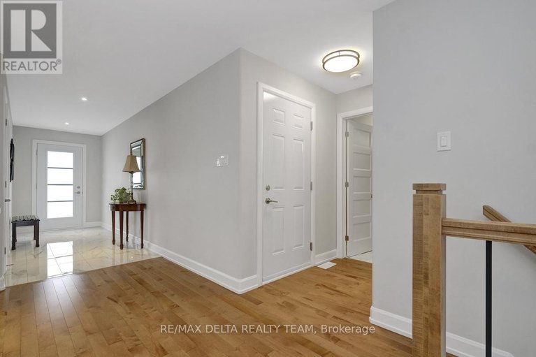 29474094/715-azure-street/village-of-russell/russell/ontario/K4R0E5_6