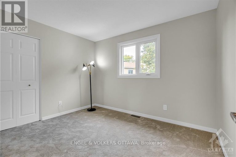 28611833/2177-lenester-avenue/mckellar-heightsglabar-park/ottawa/ontario/K2A4A9_21