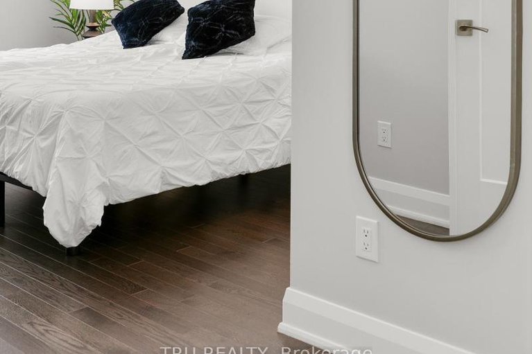 28771647/102-100-cortile-private/riverside-southgloucester-glen/ottawa/ontario/K1V2S8_28