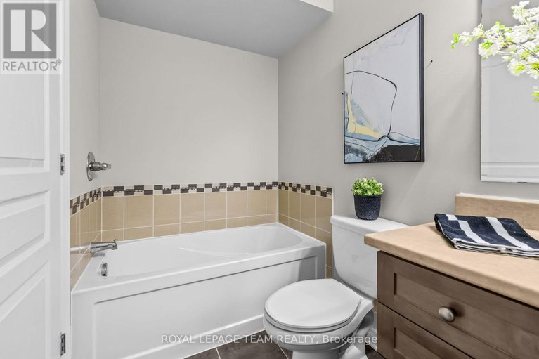 29563472/92-stockholm-private/riverside-southgloucester-glen/ottawa/ontario/K4M0G9_24