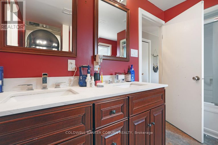28605191/13191-riverside-drive/south-dundas-williamsburgh-twp/south-dundas/ontario/K0C1X0_18