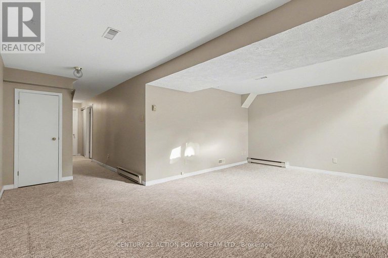 29272749/82-burlington-crescent/hunt-club-parkgreenboro/ottawa/ontario/K1T3K4_36