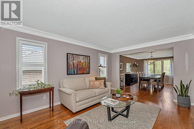28330707/6891-twin-lakes-avenue/greely/ottawa/ontario/K4P1P1_9