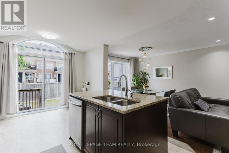 28866430/121-mancini-way/strandherd/ottawa/ontario/K2J5X3_14