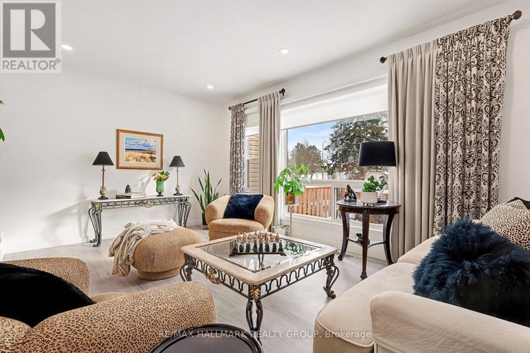 29365343/6861-bilberry-drive/convent-glen-north/ottawa/ontario/K1C2E8_3