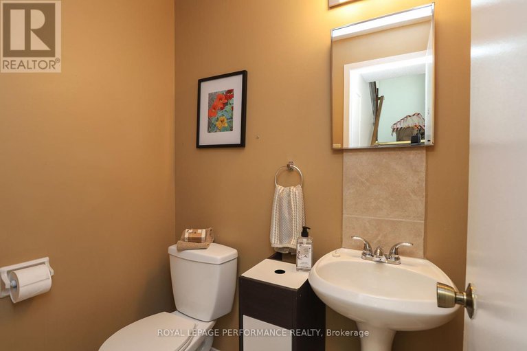 28549561/a-2-lovell-lane/westcliffe-estates/ottawa/ontario/K2H9B6_21