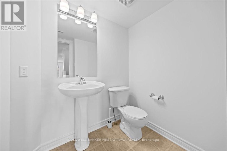 29102045/112-paseo-private/centrepointe/ottawa/ontario/K2G3J5_4