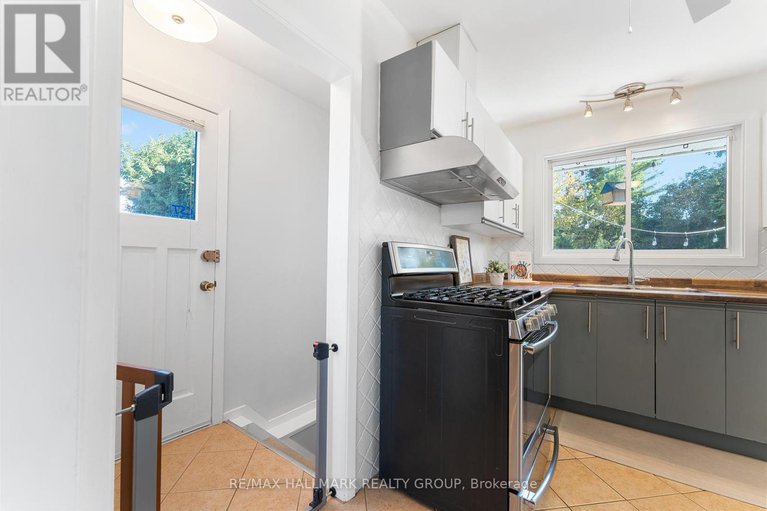 28997584/1346-dorchester-avenue/carlington/ottawa/ontario/K1Z8E9_21