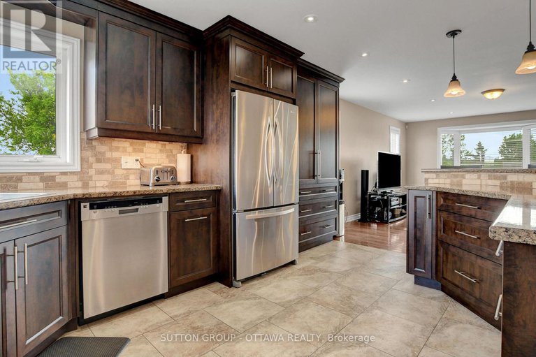 28494300/1887-champlain-street/clarencerockland-twp/clarence-rockland/ontario/K0A1N0_19