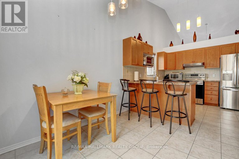 28826972/343-quartz-avenue/town-of-rockland/clarence-rockland/ontario/K4K0A2_15
