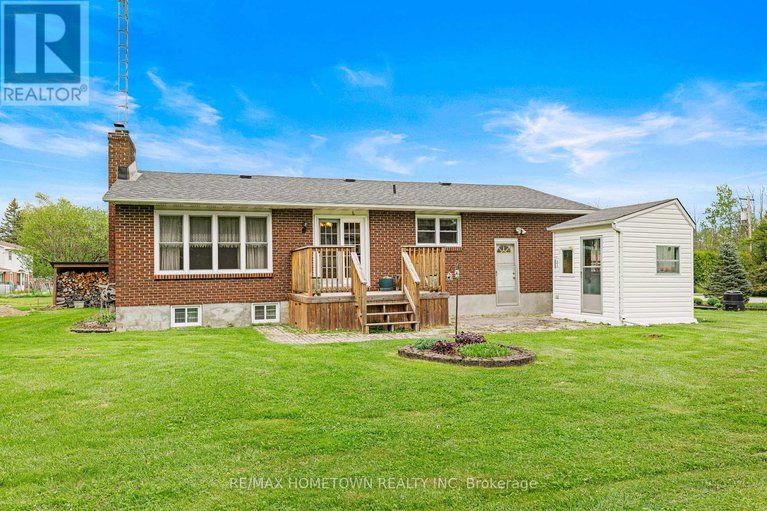 28325839/1-maitland-drive/augusta-twp/augusta/ontario/K0E1P0_3