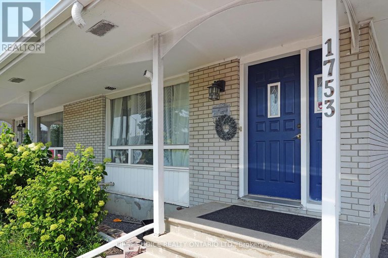 28682259/1753-heron-road/urbandale-acres/ottawa/ontario/K1V6A2_3