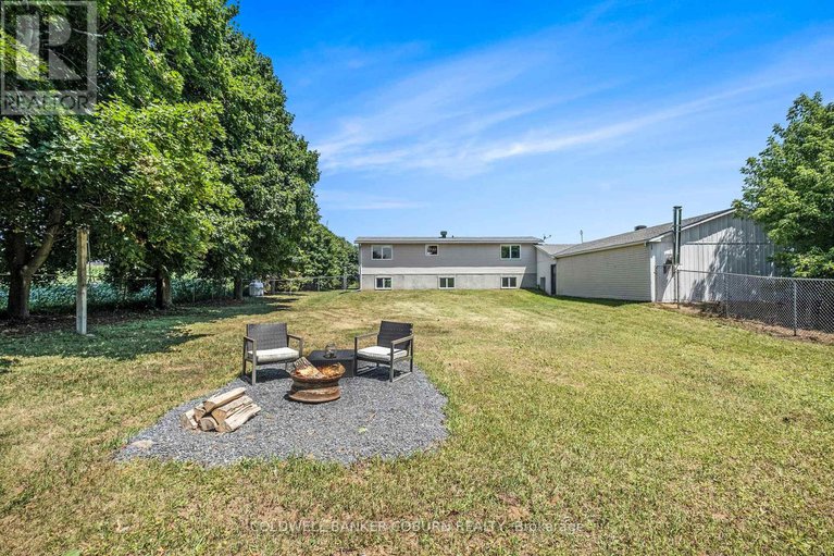 28629773/1560-mclaughlin-road/north-dundas-winchester-twp/north-dundas/ontario/K0A1R0_33