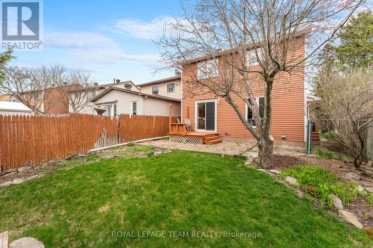 28234836/107-melanie-crescent/glencairnhazeldean/ottawa/ontario/K2L2E4_10