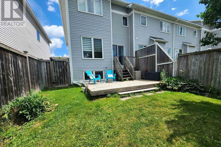 28524487/138-freeport-drive/emerald-meadowstrailwest/ottawa/ontario/K2M0A8_15