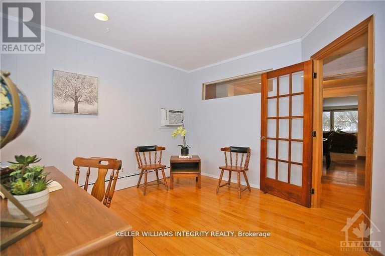 28436657/39-goulburn-avenue/sandy-hill/ottawa/ontario/K1N8C7_11