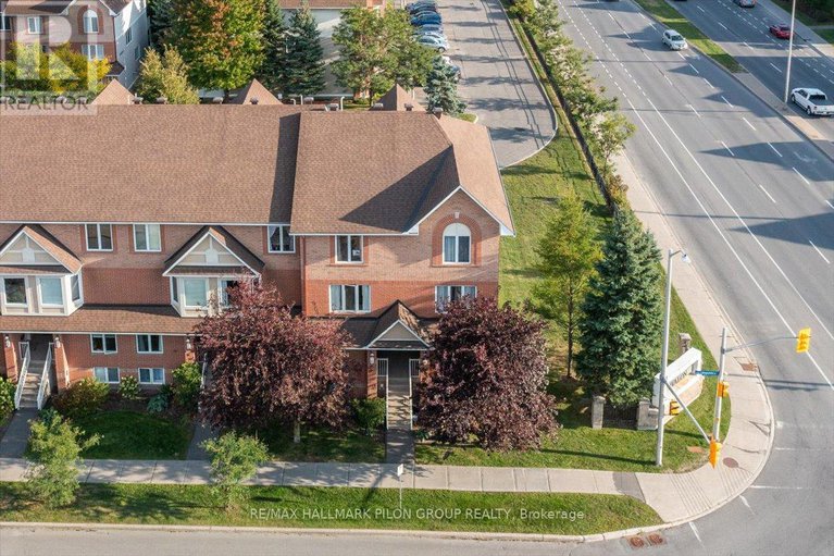 28853846/10-lakepointe-drive/avalon-east/ottawa/ontario/K4A5E3_16