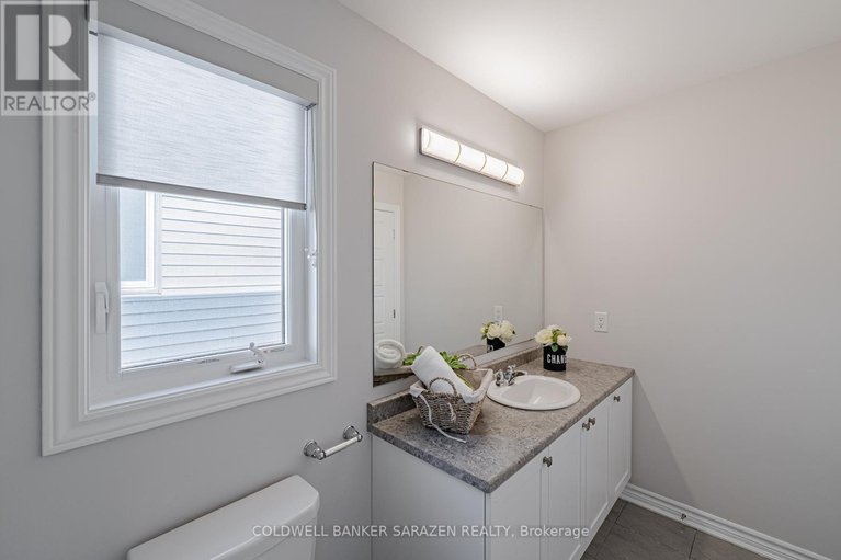 28532551/604-perseus-avenue/half-moon-bay/ottawa/ontario/K2J6S7_19