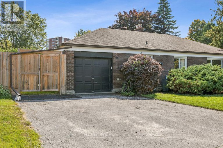 28666531/1932-marquis-avenue/beaconwood/ottawa/ontario/K1J8J2_3