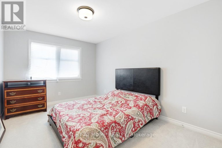 29632648/895-antonio-farley-street/camelot/ottawa/ontario/K1K2Z1_17