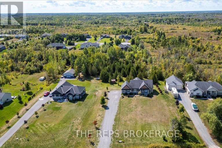 29671643/206-country-lane-drive-se/beckwith-twp/beckwith/ontario/K7C3P2_44