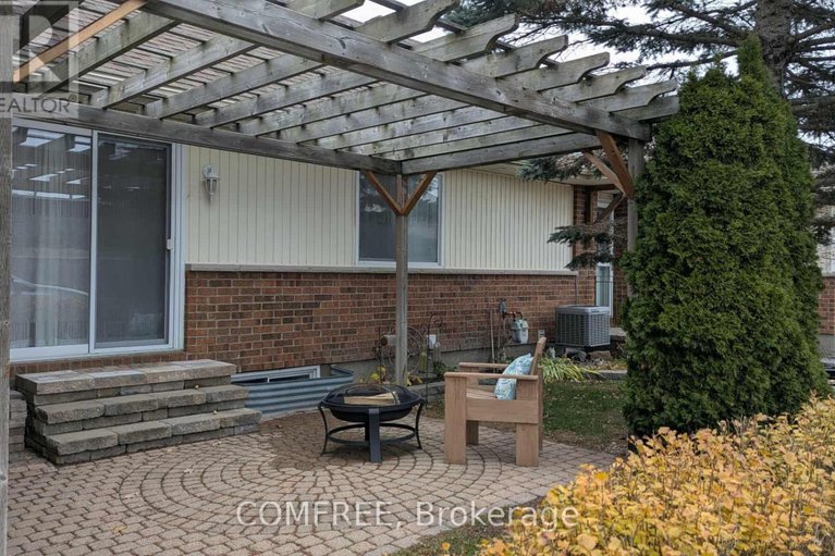 29252196/410-grassendale-private/richmond/ottawa/ontario/K0A2Z0_15