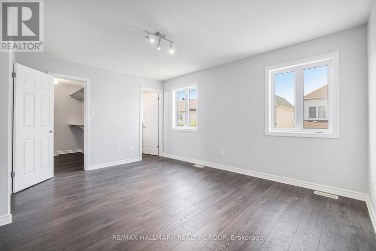 28429150/548-paul-metivier-drive/strandherd/ottawa/ontario/K2J0M9_17