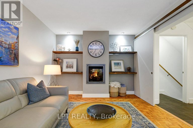 28412774/236-3310-southgate-road/south-keys/ottawa/ontario/K1V8X4_10