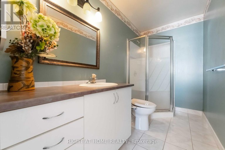 29202080/160-grassy-plains-drive/emerald-meadowstrailwest/ottawa/ontario/K2M2S1_17