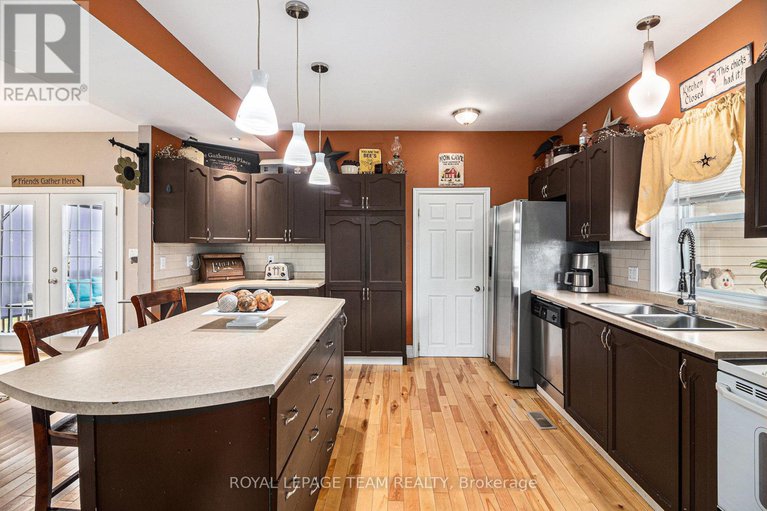 29111116/11845-county-43-road/north-dundas-mountain-twp/north-dundas/ontario/K0C2K0_12