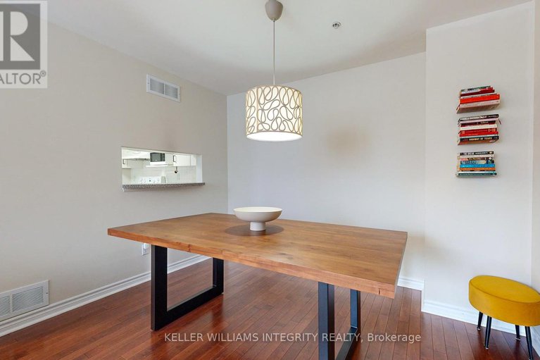 28039095/245-cumberland-street/lower-townbyward-market/ottawa/ontario/K1N8W6_10
