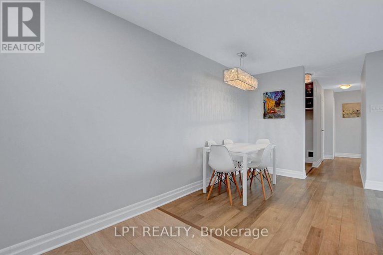 28834733/807-1100-ambleside-drive/woodroffe/ottawa/ontario/K2B8G6_22