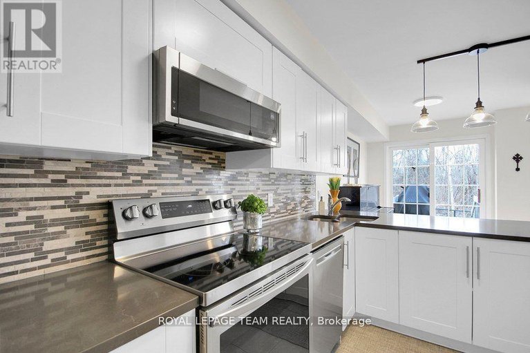 29688479/19-fieldberry-private/stonebridge/ottawa/ontario/K2J5E7_13