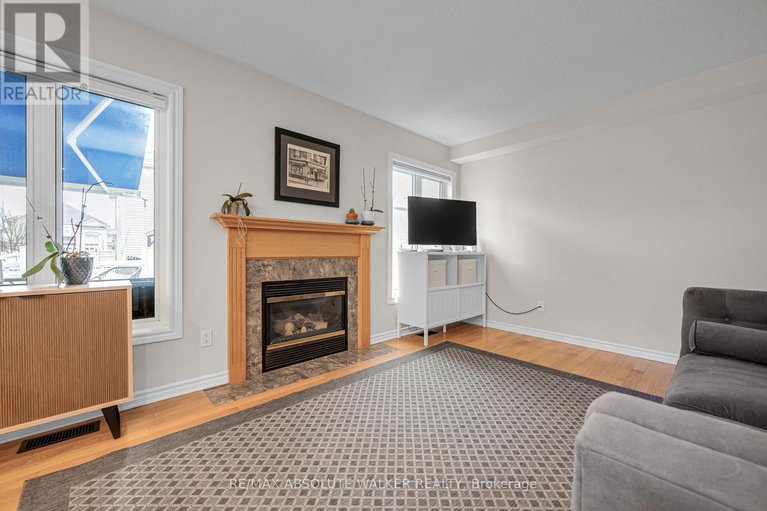 29607391/1641-frenette-street/fallingbrookgardenway-south/ottawa/ontario/K4A5B7_17