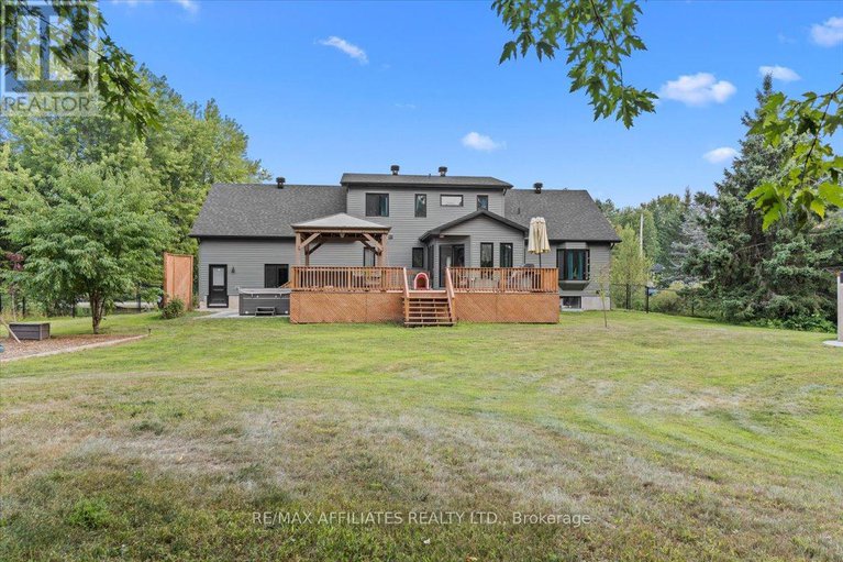 28731619/3-longtin-street/clarencerockland-twp/clarence-rockland/ontario/K0A1E0_34