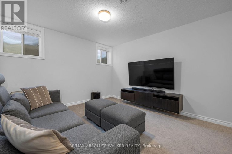 29371714/788-brittanic-road/emerald-meadowstrailwest/ottawa/ontario/K2V0R3_22