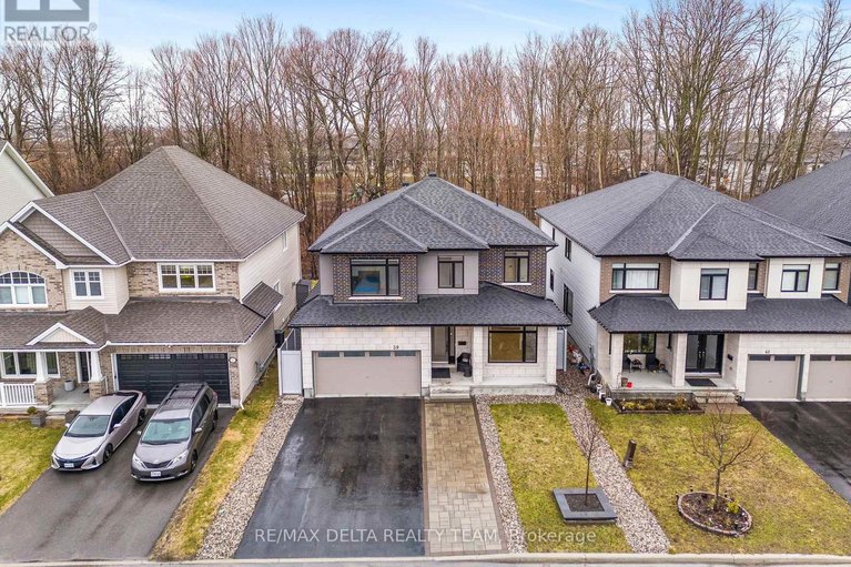 29613825/39-angel-heights/stittsville-south/ottawa/ontario/K2S2N2_39