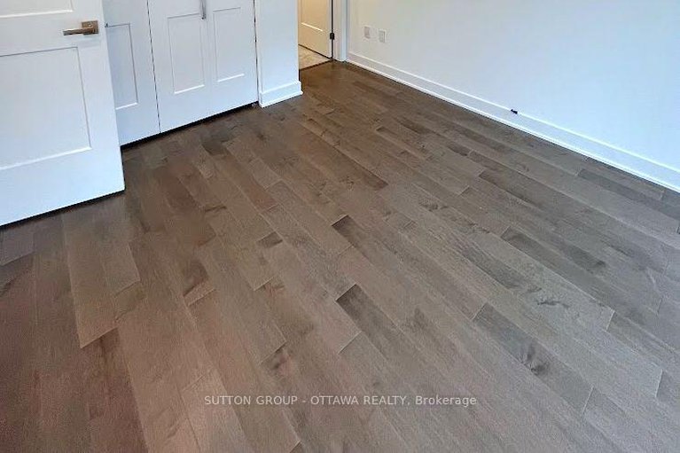 28787861/1001-340-queen-street/ottawa-centre/ottawa/ontario/K1R0G1_12
