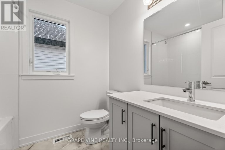 29267393/445-haresfield-court/riverside-southgloucester-glen/ottawa/ontario/K4M0B6_31