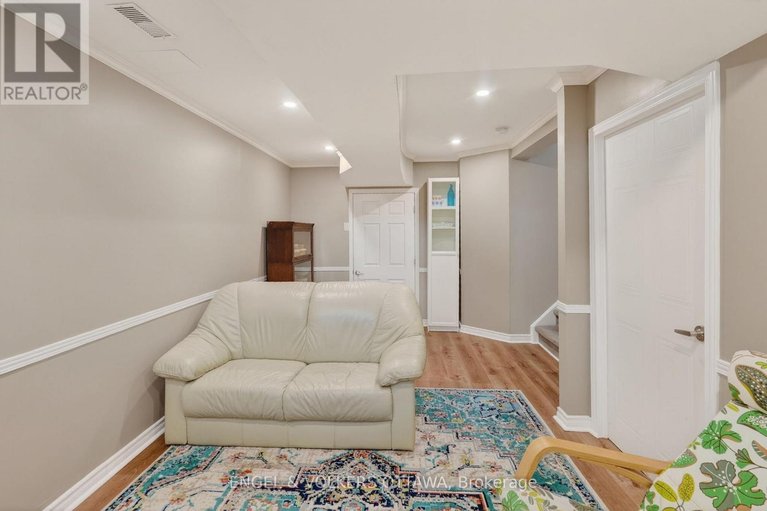 29596735/1499-corsham-avenue/fallingbrookpineridge/ottawa/ontario/K4A3M6_35