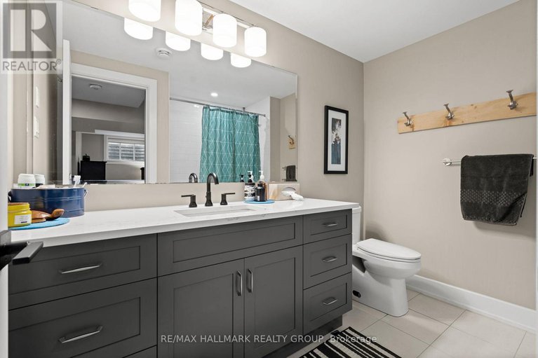 29046971/211-maygrass/remainder-of-stittsville-area/ottawa/ontario/K2S2K5_26