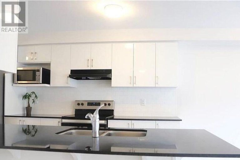 29141700/1686-maple-grove-street/stittsville-north/ottawa/ontario/K2S2R3_7