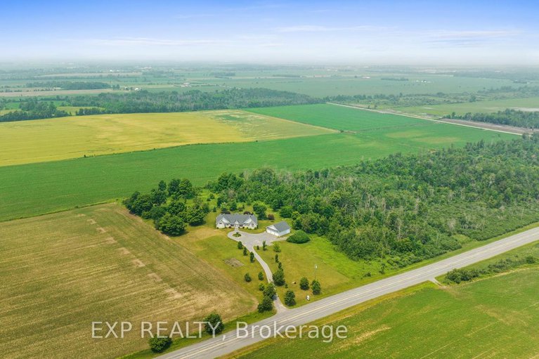 28552096/5940-brophy-drive/south-of-fallowfield-road/ottawa/ontario/K0A2Z0_49