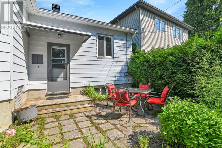 28600096/42-belgrave-road/ottawa-east/ottawa/ontario/K1S0M1_30