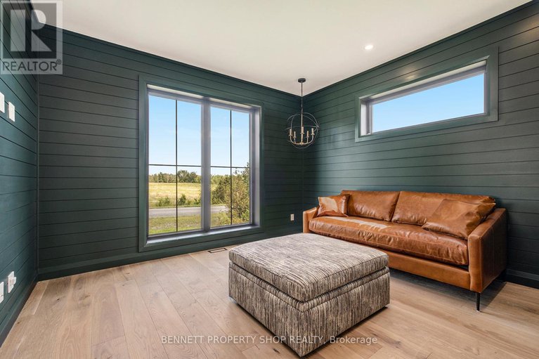 28166284/3978-squire-road/south-glengarry-charlottenburgh-twp/south-glengarry/ontario/K0C1B0_16