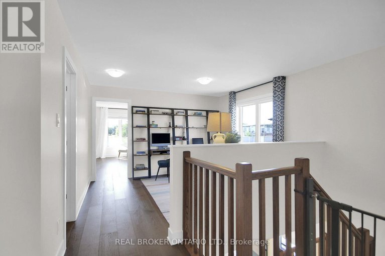 28766291/134-crevasse-road/mer-bleuebradley-estatesanderson-park/ottawa/ontario/K1W0P9_14
